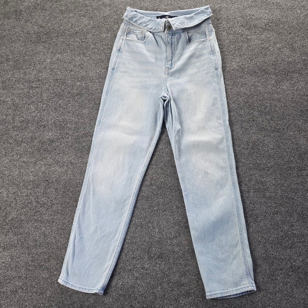 Hollister Ultra High Rise Mom Jeans Light Wash Fold‎ Over Waist 1R W25 L27
